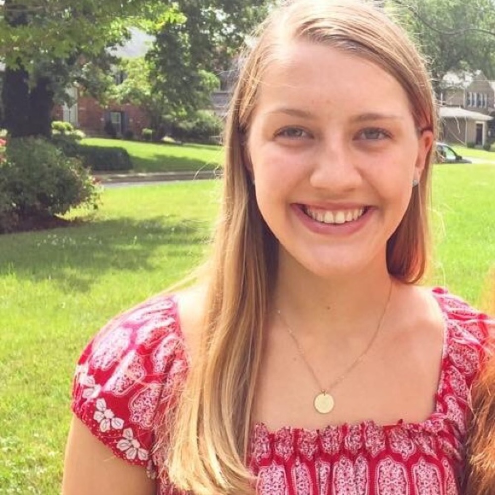 Meet your Posher, Elizabeth